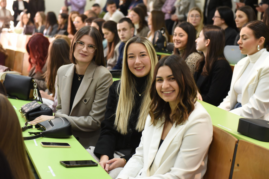 Свечана додела диплома основних академских студија и признања најбољим студентима