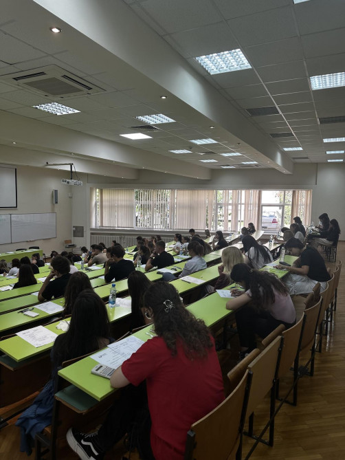 Упешно завршен пријемни испит - први уписни рок